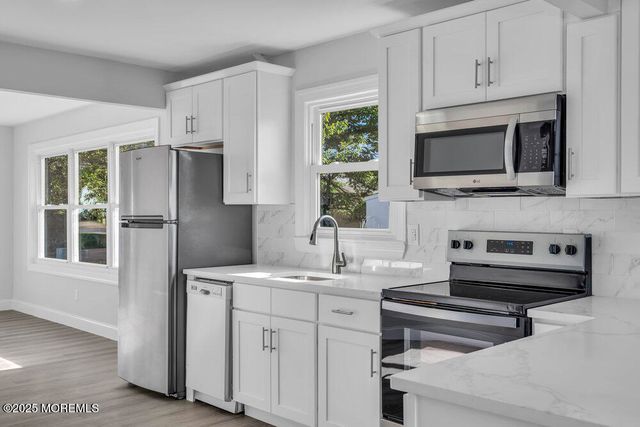 29 Carlisle Road, Toms River, NJ 08757