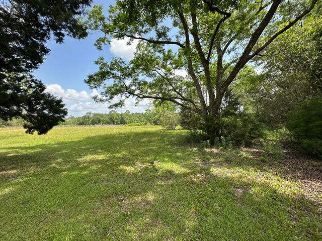10712 US 331 N, Defuniak Springs, FL 32433