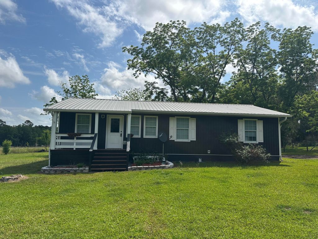 10712 US 331 N, Defuniak Springs, FL 32433