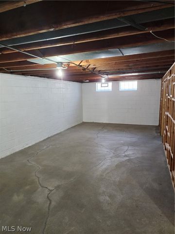 12020 Denver Drive, Parma, OH 44130