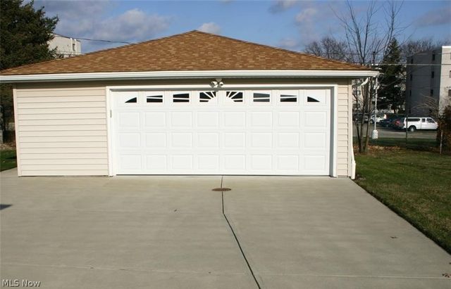 12020 Denver Drive, Parma, OH 44130