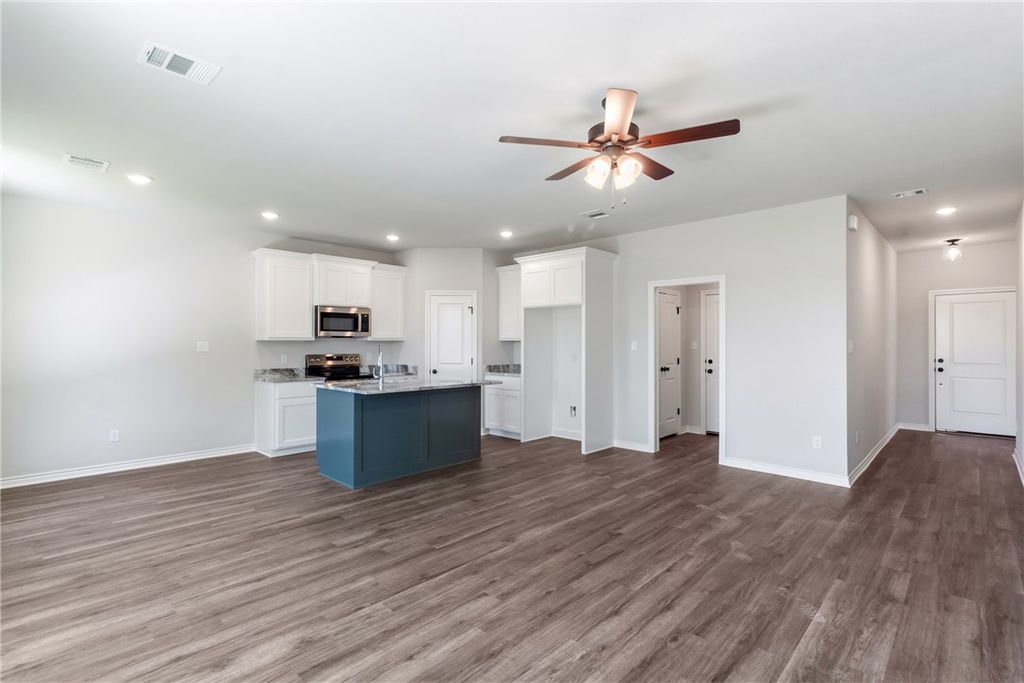 3401 Curry Court, Bryan, TX 77803 — photo 5
