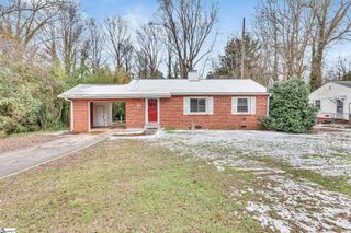 11 Foxhall Road, Greenville, SC 29605