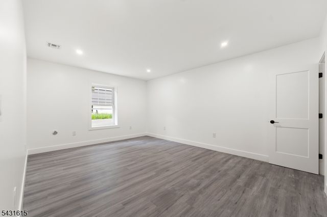 144 N 14Th St, East Orange City, NJ 07017