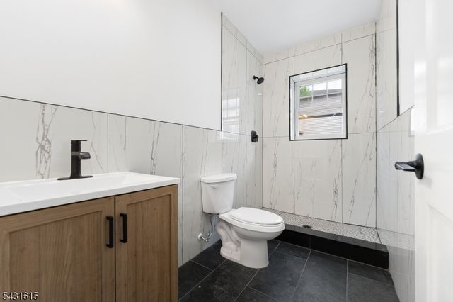 144 N 14Th St, East Orange City, NJ 07017