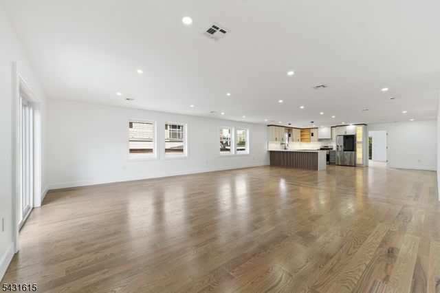 144 N 14Th St, East Orange City, NJ 07017