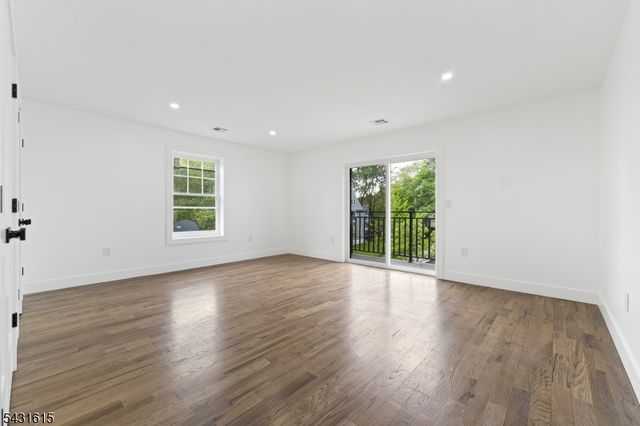 144 N 14Th St, East Orange City, NJ 07017