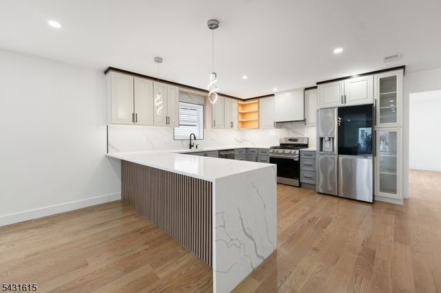 144 N 14Th St, East Orange City, NJ 07017
