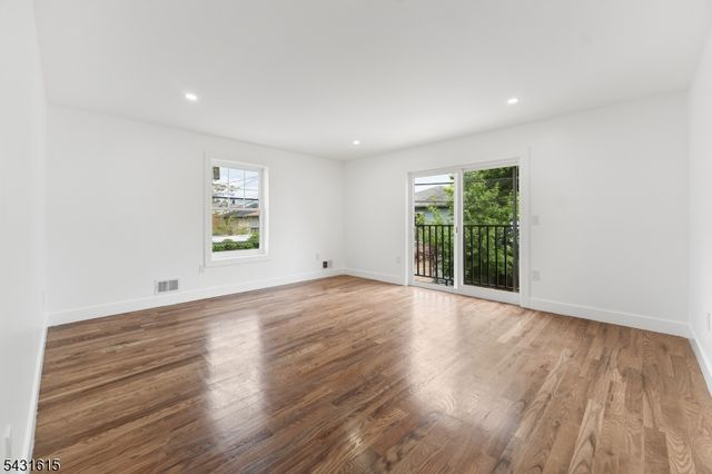 144 N 14Th St, East Orange City, NJ 07017