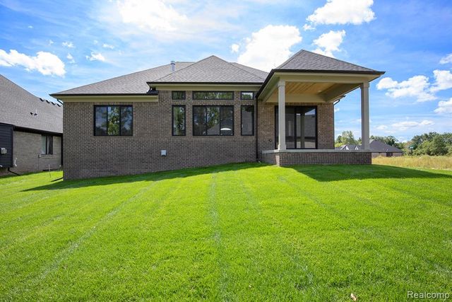 13851 Arthur Court, Washington, MI 48094