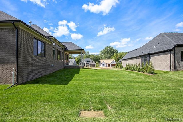 13851 Arthur Court, Washington, MI 48094