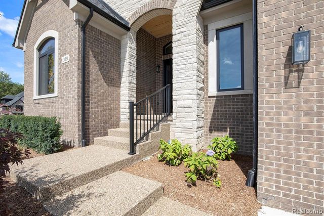 13851 Arthur Court, Washington, MI 48094