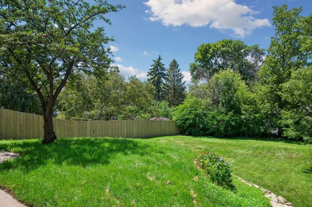 3104 Silver Lake Road NE, Saint Anthony, MN 55418