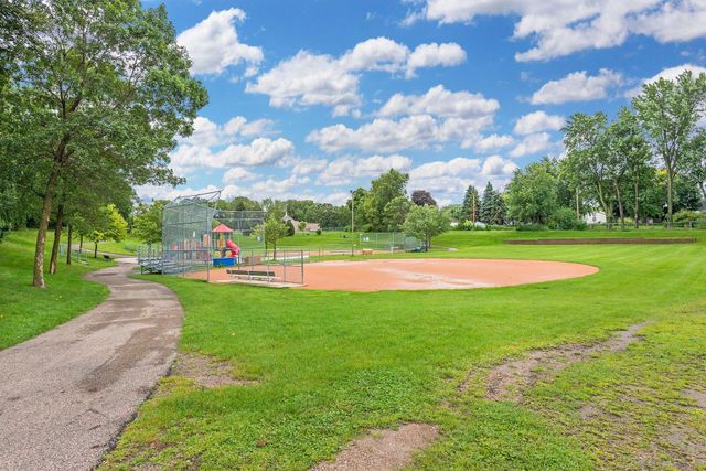 3104 Silver Lake Road NE, Saint Anthony, MN 55418