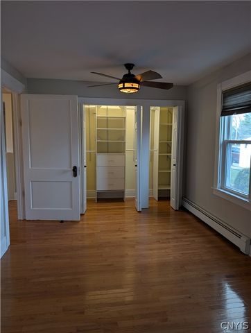 116 Berwick Road North, Salina, NY 13208