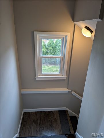 116 Berwick Road North, Salina, NY 13208