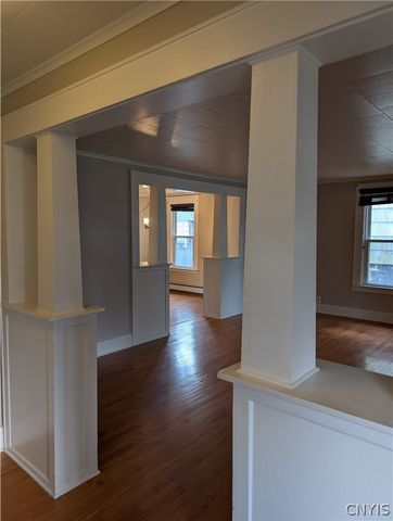 116 Berwick Road North, Salina, NY 13208