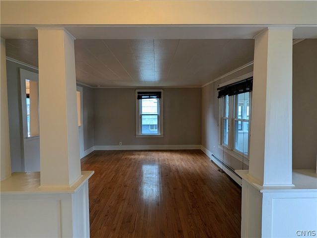 116 Berwick Road North, Salina, NY 13208