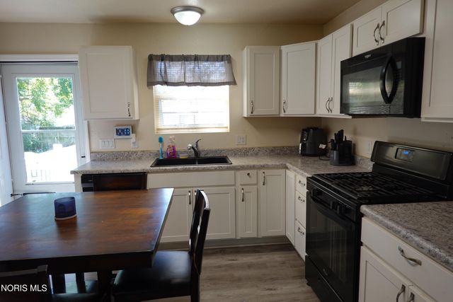 2027 Ketner Avenue, Toledo, OH 43613