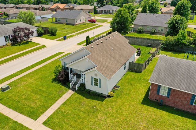 322 Village Drive, Berea, KY 40403