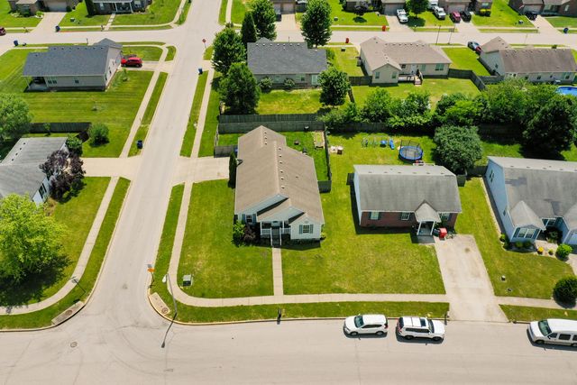 322 Village Drive, Berea, KY 40403