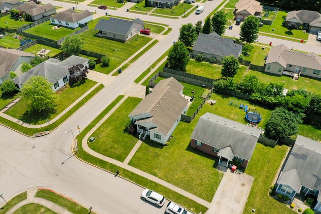 322 Village Drive, Berea, KY 40403