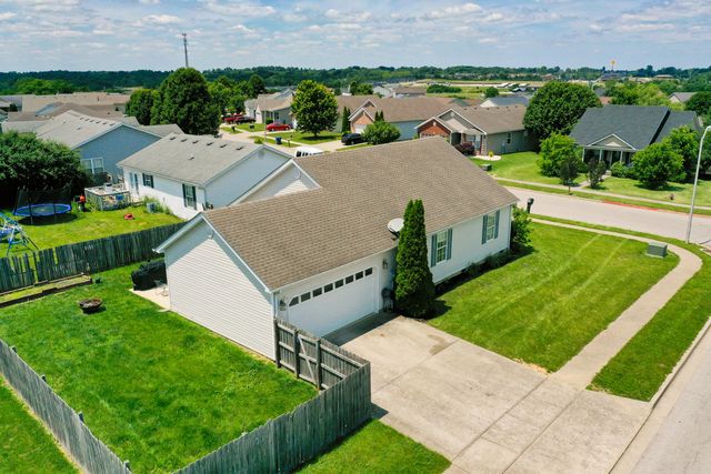 322 Village Drive, Berea, KY 40403