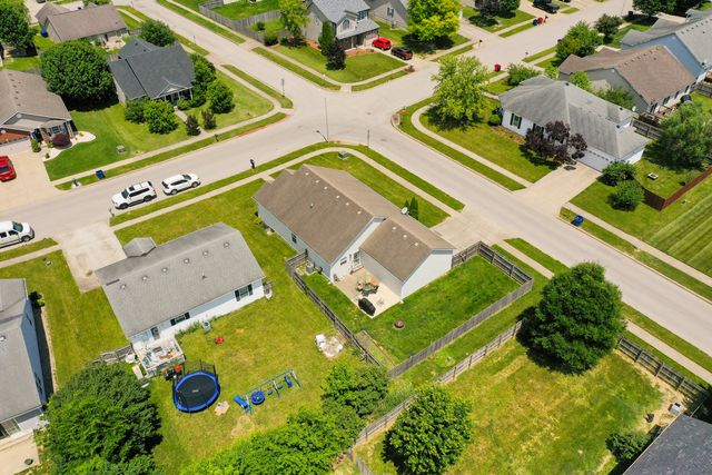 322 Village Drive, Berea, KY 40403