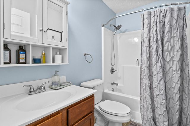 322 Village Drive, Berea, KY 40403