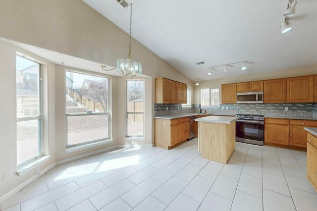 7739 RIDGEVIEW Drive NW, Albuquerque, NM 87120