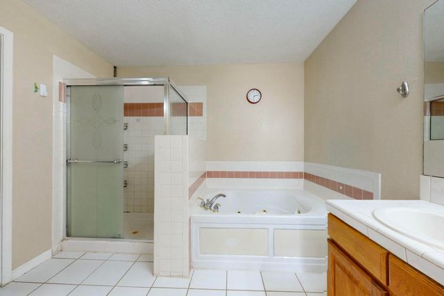 7739 RIDGEVIEW Drive NW, Albuquerque, NM 87120