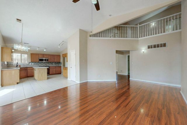 7739 RIDGEVIEW Drive NW, Albuquerque, NM 87120