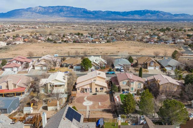 7739 RIDGEVIEW Drive NW, Albuquerque, NM 87120