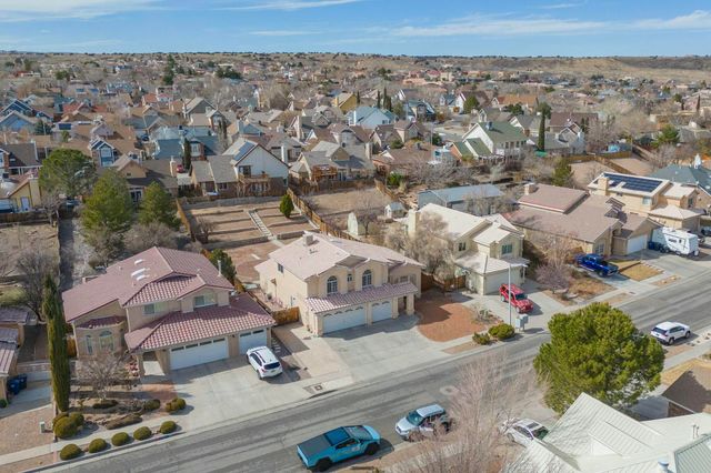 7739 RIDGEVIEW Drive NW, Albuquerque, NM 87120