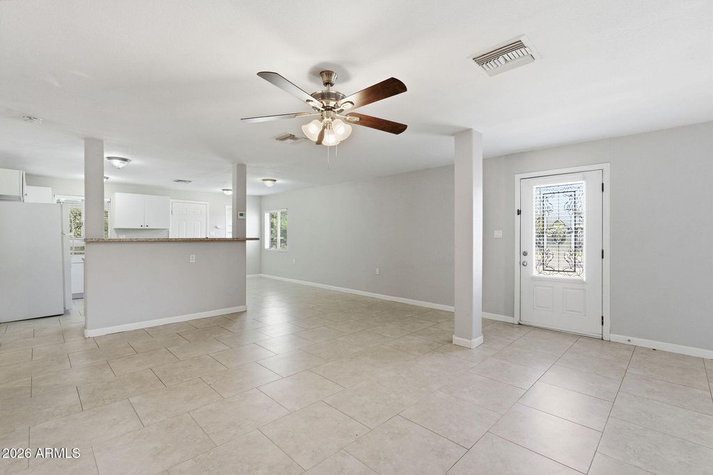 1826 W LAS PALMARITAS Drive, Phoenix, AZ 85021 — photo 4