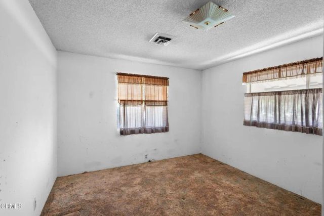 25173 Atwood Boulevard, Newhall, CA 91321