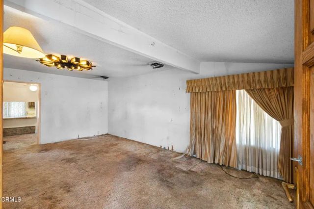 25173 Atwood Boulevard, Newhall, CA 91321