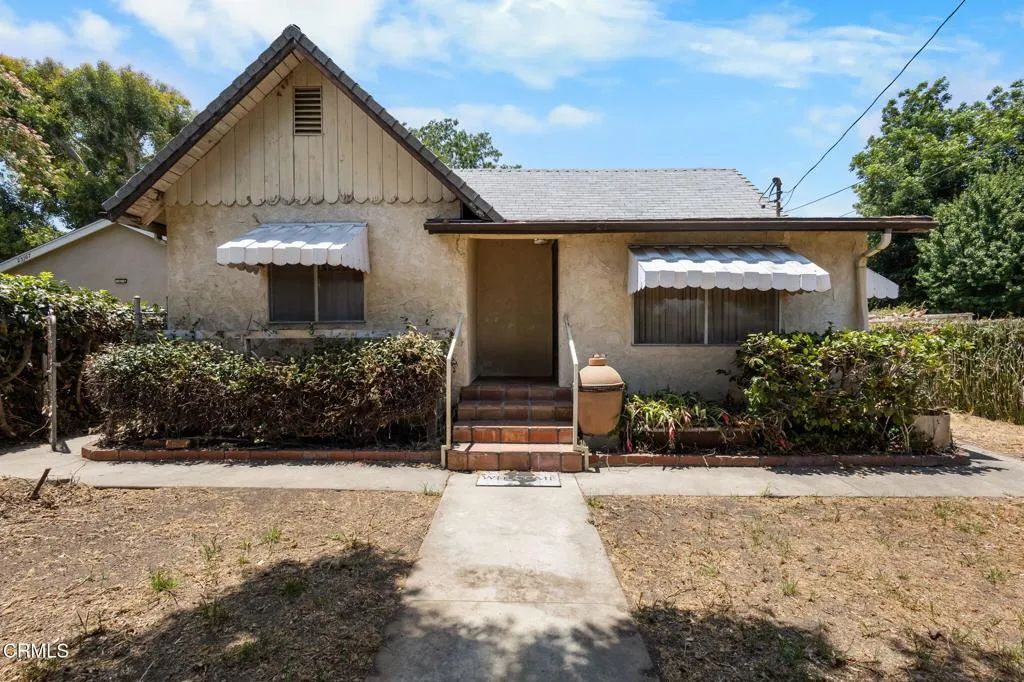 25173 Atwood Boulevard, Newhall, CA 91321