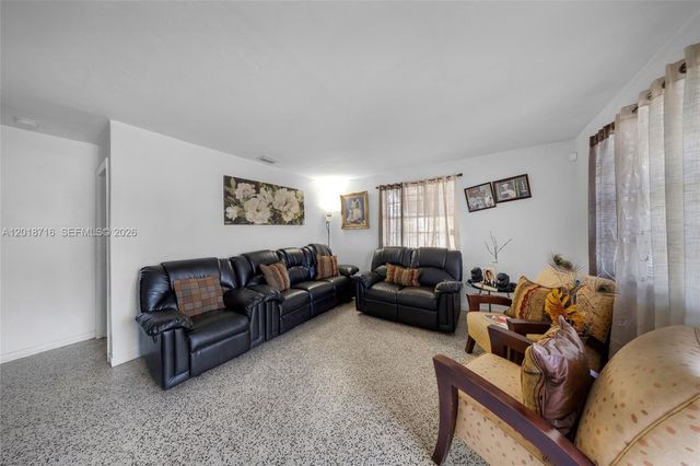 3126 NW 28th St, Miami, FL 33142