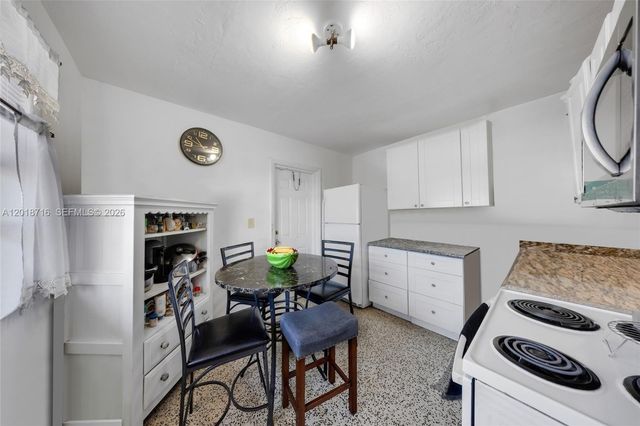 3126 NW 28th St, Miami, FL 33142