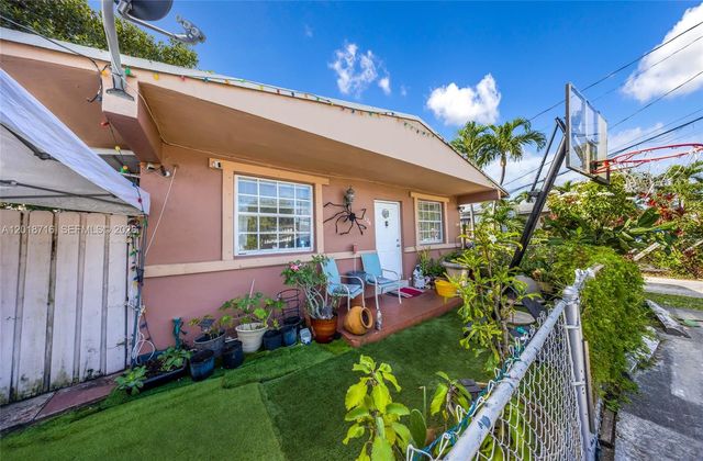 3126 NW 28th St, Miami, FL 33142