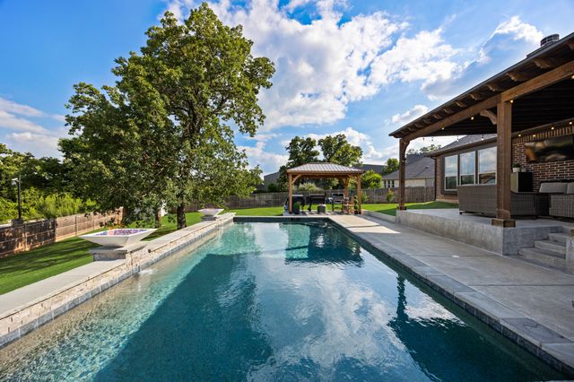 1128 English Oak Court, Burleson, TX 76028