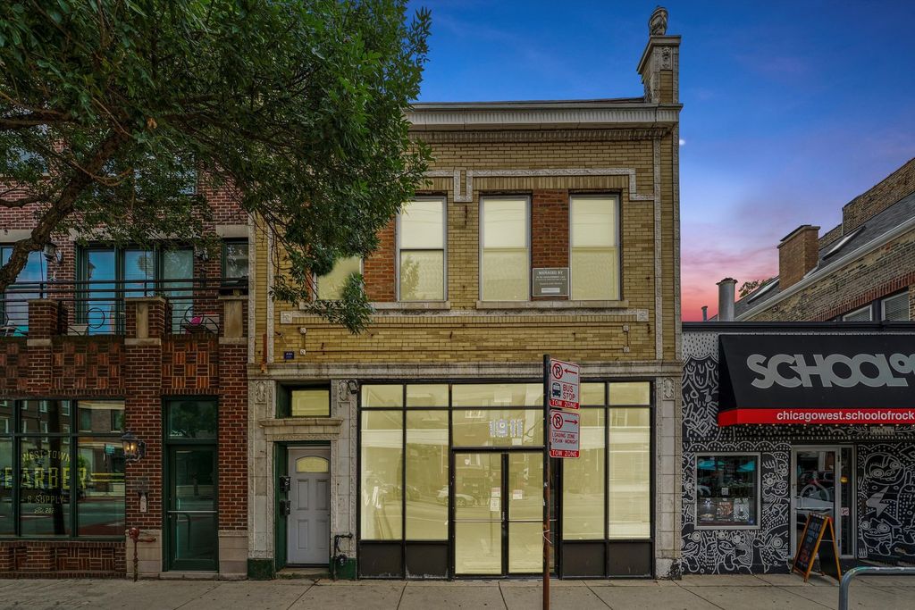1911 W Chicago Avenue, Chicago, IL 60622