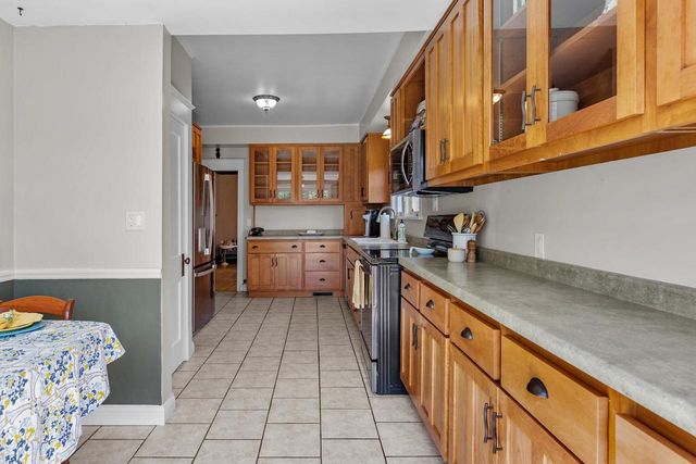 612 W BUCK STREET, New London, WI 54961