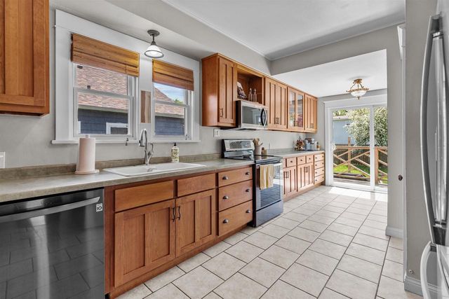 612 W BUCK STREET, New London, WI 54961