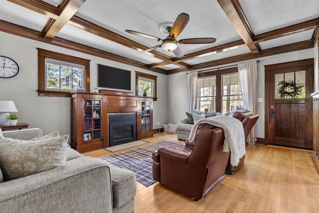 612 W BUCK STREET, New London, WI 54961
