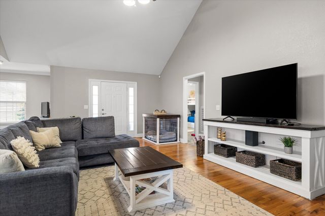 239 Kailors Cove Circle, Ringgold, GA 30736