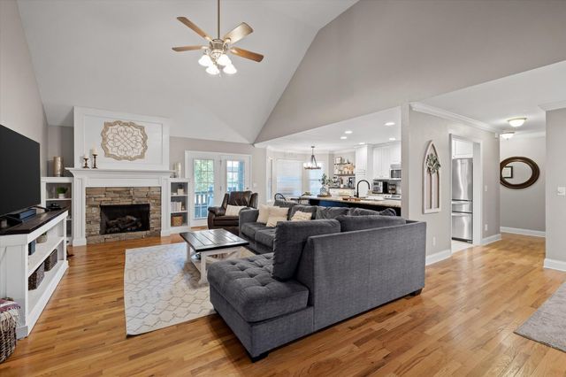 239 Kailors Cove Circle, Ringgold, GA 30736