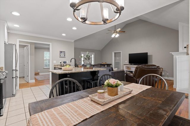 239 Kailors Cove Circle, Ringgold, GA 30736