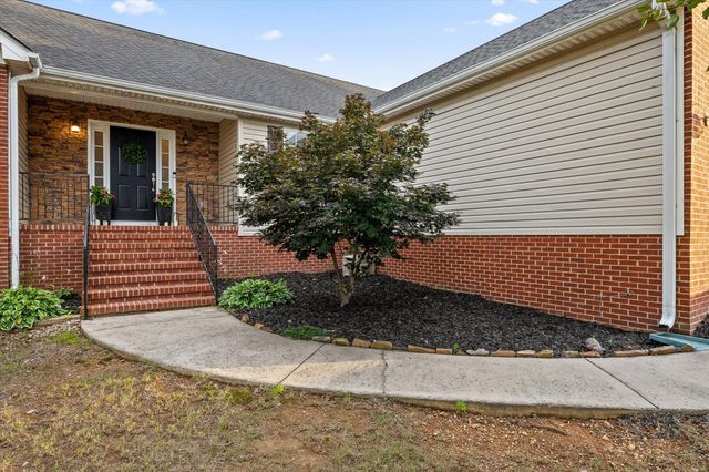 239 Kailors Cove Circle, Ringgold, GA 30736